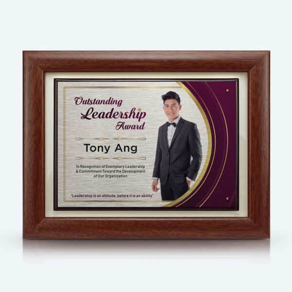 7" X 9" Outstanding Leadership Award