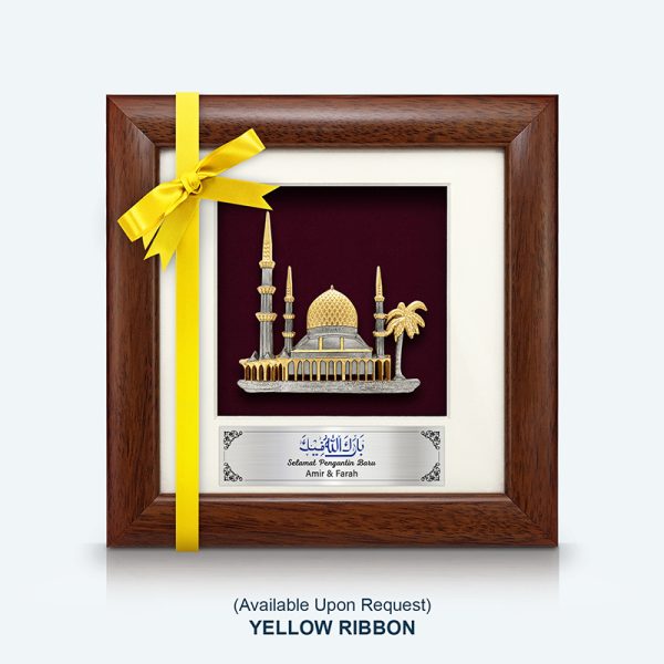 Souvenir eksklusif Masjid dalam bingkai solid pewter bersalut emas, simbol keindahan Islam