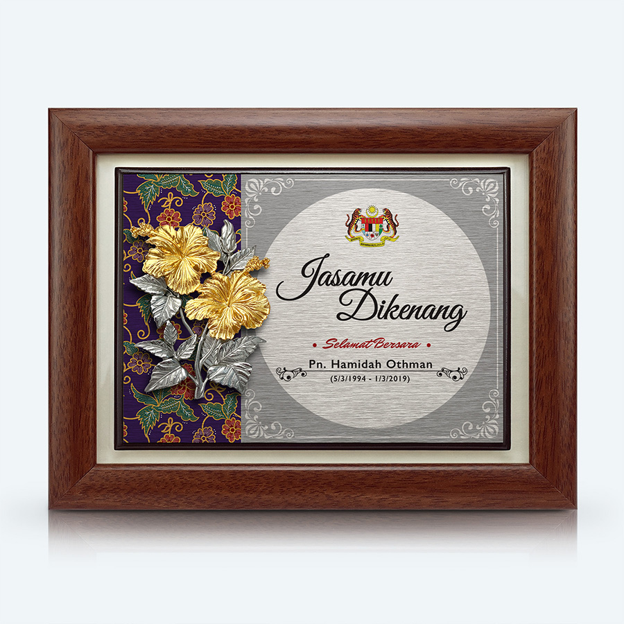 Appreciation Plaque : Pewter Bunga Raya 2 Flowers (Hibiscus with Batik Background)