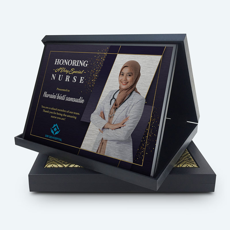 7" X 9" Horizontal Budget Plaque Full Colour Printing With Exclusive Songket Box : Print Your Photo - Image 2