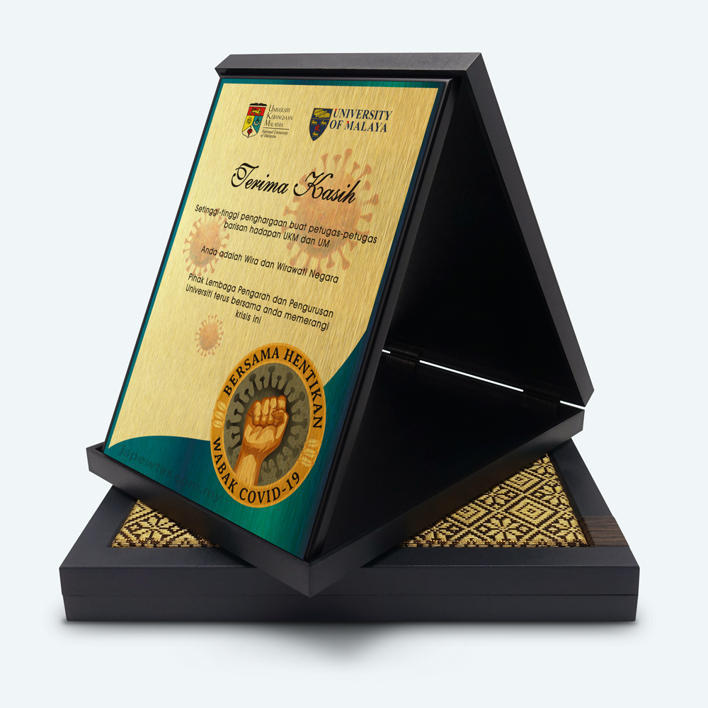 6" X 8" Budget Plaque Frontliner Malaysia - Penghargaan WABAK COVID-19 With Premium Box - Image 2