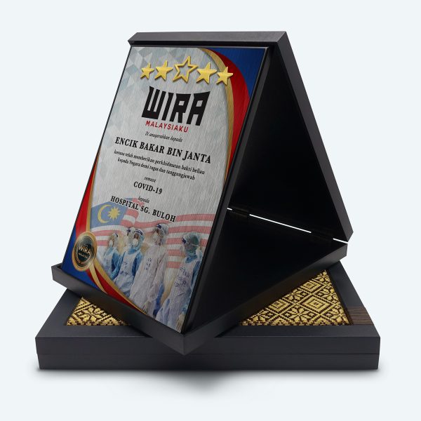 WIRA Malaysiaku With Gold Accessories : Shining Star - Image 2