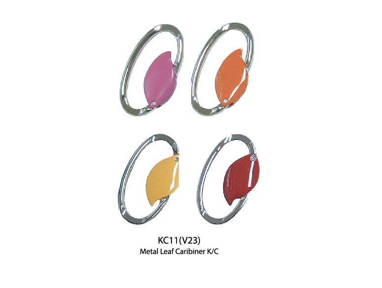 Metal Leaf Caribiner Keychain