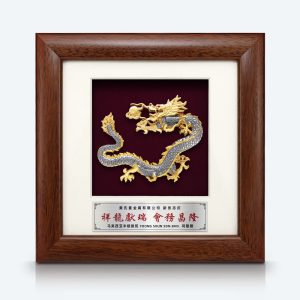 Cenderamata pewter Naga eksklusif simbol kekuatan