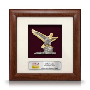 Cenderamata pewter Helang eksklusif Malaysia
