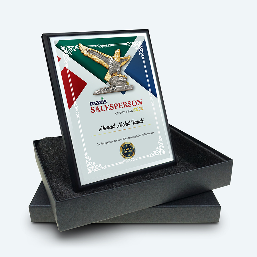 6.5" x 8.5" Crystal Wood Plaque with Gold Plated Pewter : Eagle - Image 3