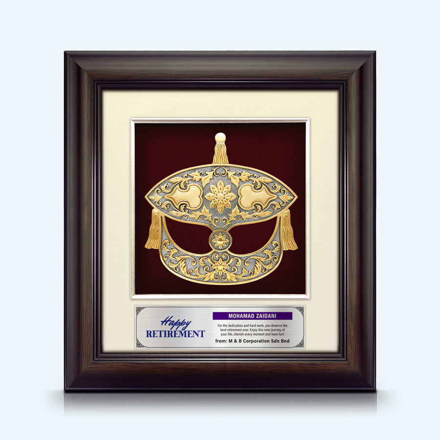 11.5" x 12.5" VIP Frame with Gold Plated Pewter : Wau Bulan