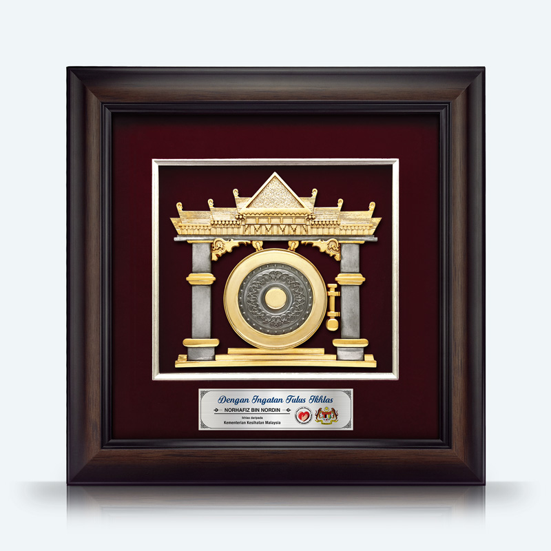 16" x 16" VIP Frame with Gold Plated Pewter : Gong