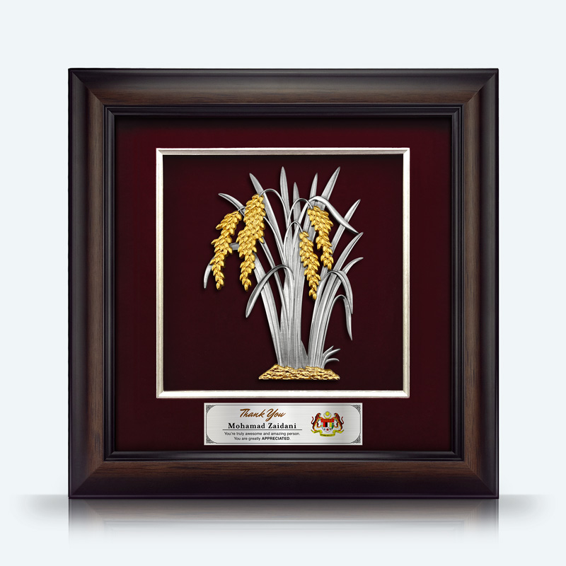 16" x 16" VIP Frame with Gold Plated Pewter : Padi