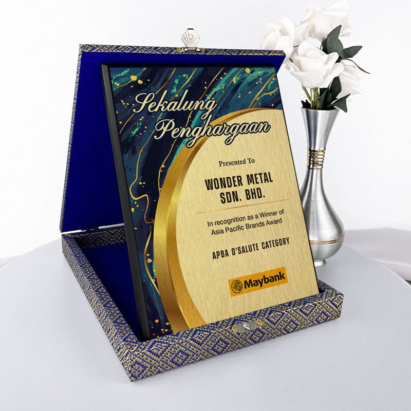 Vertical 7" x 9" Songket Plaque - Image 2