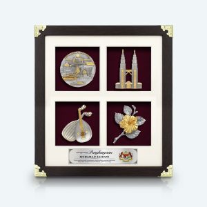 Frame 4 In 1