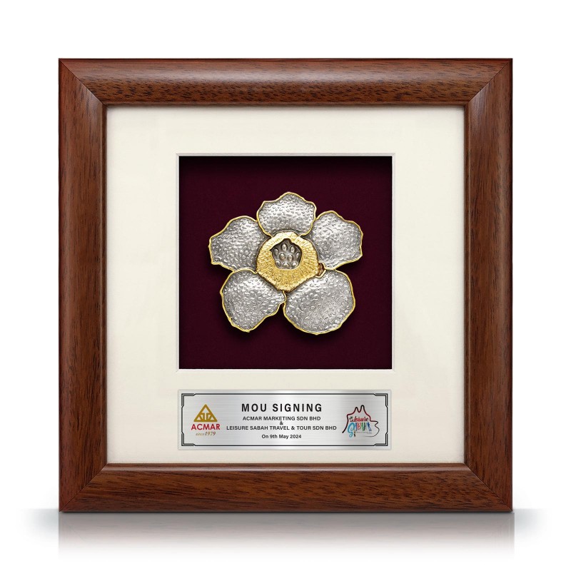 8” x 8” Bingkai Solid Bersadur Pewter Saduran Emas – Rafflesia