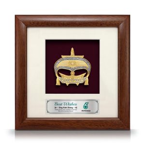 8” x 8” Bingkai Solid Bersadur Pewter Saduran Emas – Wau Seri Negeri