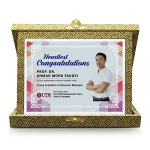 Kristal Plak Dengan Kotak Songket
